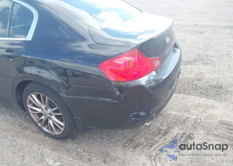 2008 Infiniti G35 Journey z USA, uszkodzony, nr VIN JNKBV61E48M215181